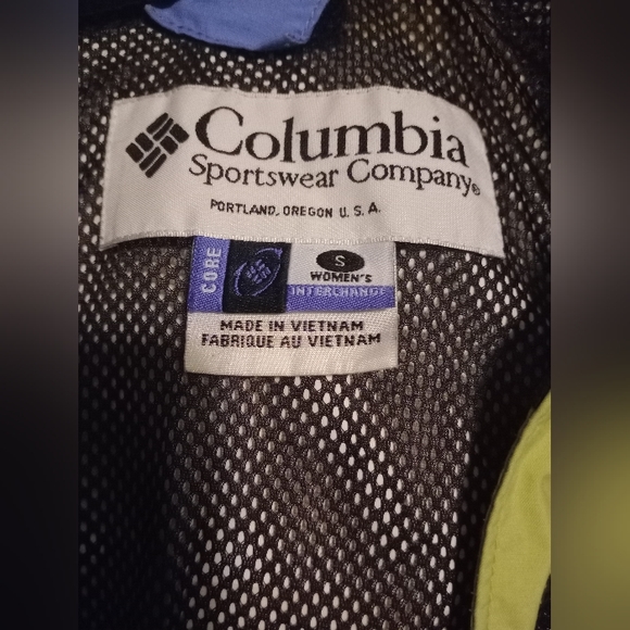 COLUMBIA SIZE S INTERCHANGE COAT - Picture 2 of 11